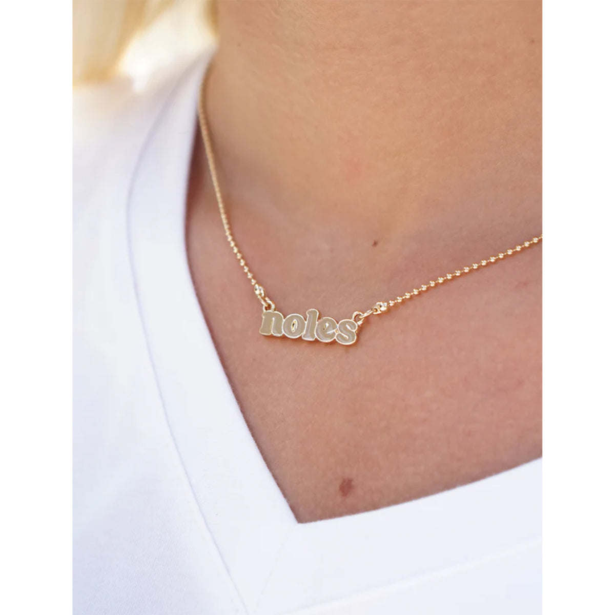 Canvas Noles 16" Gold Necklace